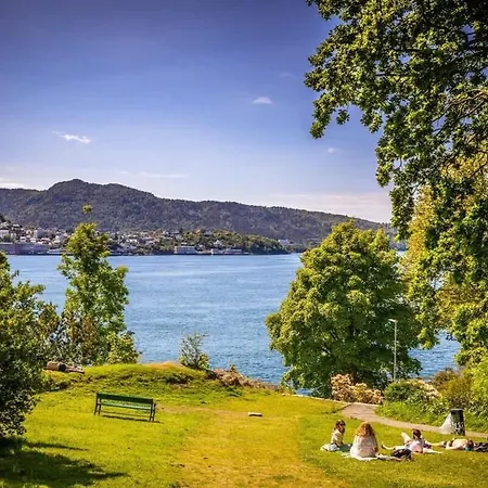 Dinbnb Appartments L Traditional Bergenshouse I Charming I Familiy Lejlighed Bergen