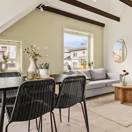 Dinbnb Appartments L Traditional Bergenshouse I Charming I Familiy Lejlighed *