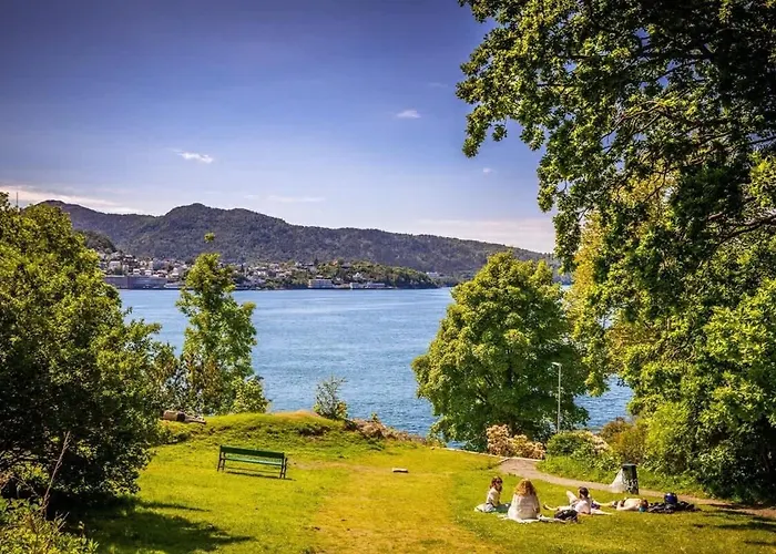 Dinbnb Appartments L Traditional Bergenshouse I Charming I Familiy Lägenhet Bergen