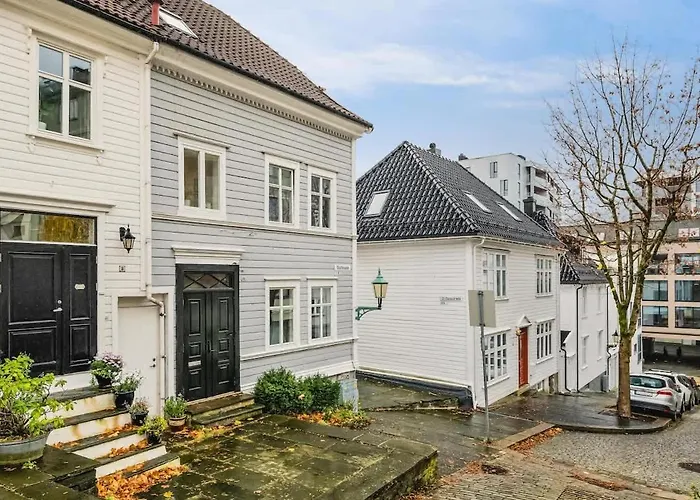 Dinbnb Appartments L Traditional Bergenshouse I Charming I Familiy Lägenhet Bergen